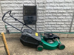 QUALCAST QUADTRACK 45 PETROL LAWNMOWER WITH SPARE GRASS BOX - Picture 1 of 11