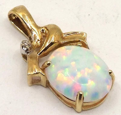 КРАСИВЫЙ ТВЕРДЫЙ 10K ЖЕЛТОЕ ЗОЛОТО ОГОНЬ ОПАЛ И МАЛЕНЬКИЙ БРИЛЛИАНТ ПОДВЕСКА / ПОДВЕСКА - Изображение 1 из 4