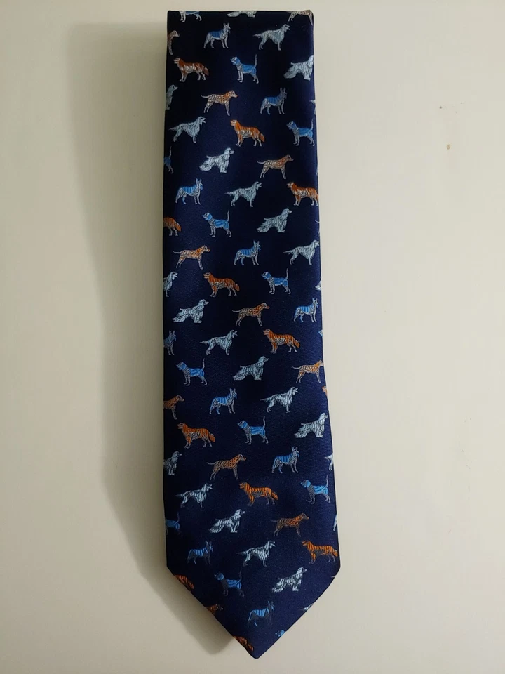 Gravata de pescoço vintage Yves Saint Laurent YSL várias raças de cães - 54" L 4,25" W - Imagem 1 de 4