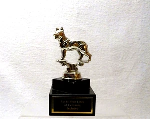 PERRO TROFEO DE METAL ALEMÁN PASTOR PERRO - Imagen 1 de 2