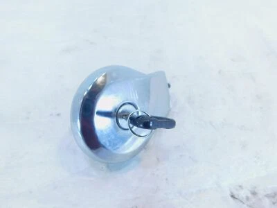 Yamaha VStar Virago 250 535 700 750 1000 1100 XV535 Tanque de combustible Tapa de gasolina Bloqueo y llave Foto 1 de 4