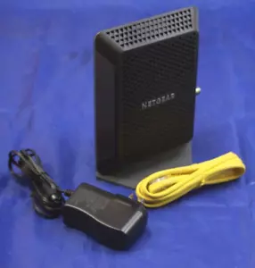 NETGEAR Model CM700 Cable Modem Factory Reset With Power - Picture 1 of 3