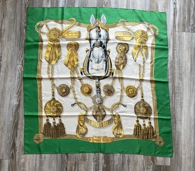 Bufanda HERMES seda verde FRONTAUX ET COCARDES 90 SARGA Foto 1 de 4