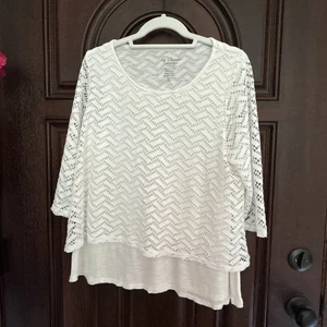 Chico’s Women’s Size 2 (12) Mesh Lined Top White 3/4 Sleeve - Picture 1 of 4