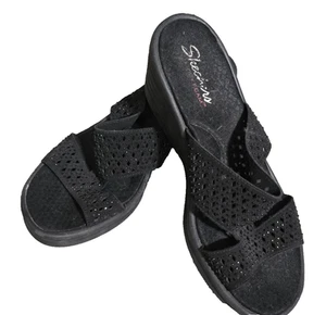 Sketchers Womens Sandles Size 9.5 Black Wedge Memory Foam Black Studs Vented - Picture 1 of 10