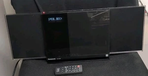 Panasonic SC-HC38 Compact Stereo with Remote CD FM Bluetooth iPod TESTED! - Picture 1 of 14