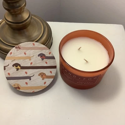 Vela Dachshund Sand + Paws con hojas, vela perfumada de especias a fuego lento, NUEVA Foto 1 de 4