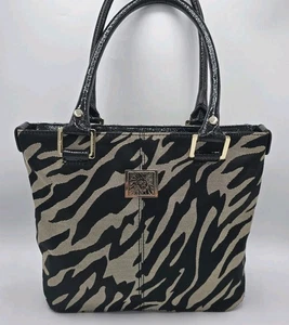 Anne Klein Tote Handbag Zebra Animal Print Black Beige Canvas Patent Leather Trm - Picture 1 of 21