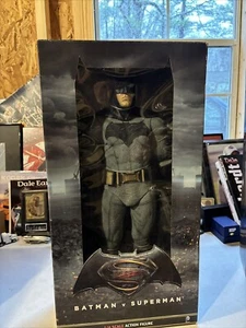Neca Batman V Superman Dawn Of Justice Batman 1/4 Scale DC Comics Actionfigur - Bild 1 von 7