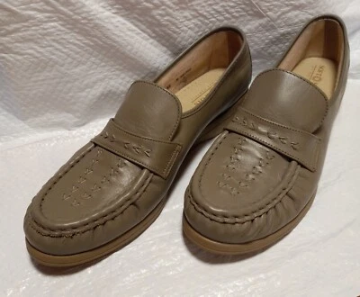 Mocasín cómodo de cuero topo Soft Spots para mujer talla 12N Foto 1 de 4