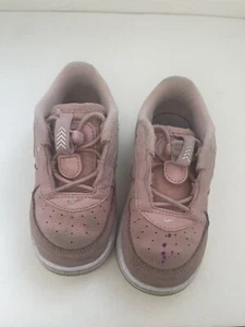 Nike Air Force 1 Toddler Sneakers 8C Toggle SE TD Shoes - Picture 1 of 6