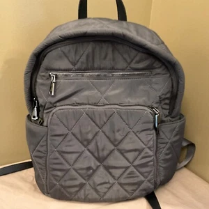 Mochila mediana para mujer INC International Concepts Kolleene acolchada de nailon - GRIS - Imagen 1 de 2