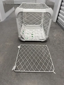 Cuccia per cani bianca piccola nuova Open Diggs Evolv 23 x 16 x 18 2 porte regolabile - Foto 1 di 10