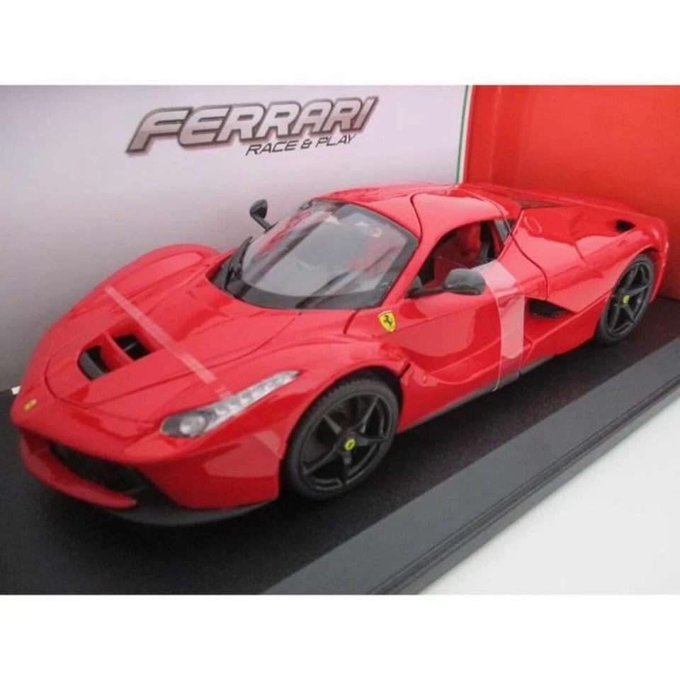 Macchina Bburago Ferrari 1:18 - Immagine 1 di 1