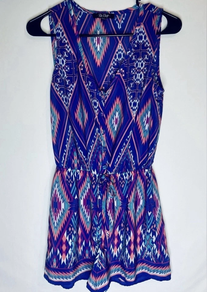 Женский комбинезон с геометрическим ацтекским узором с v-образным вырезом фиолетовый маленький - Изображение 1 из 1