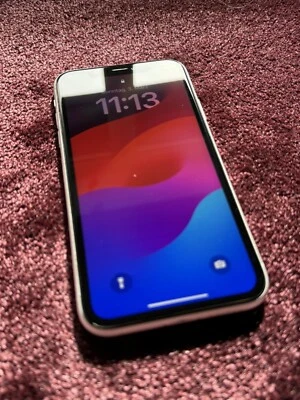 Apple iPhone XR | 64GB | Weiß - Bild 1 von 4