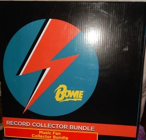PAQUETE DE COLECCIONISTA DE DISCOS DAVID BOWIE NUEVO TAPETE TOCADISCOS, FOTO, PIN, BOLSO DE MANO, STA - Imagen 1 de 7