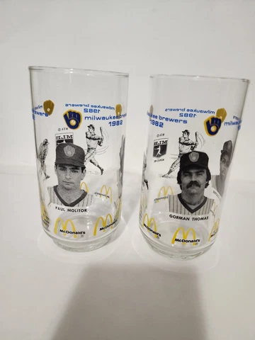 Set Of 2 1982 MILWAUKEE BREWERS/MCDONALD'S collectible Drinking Glasses Cover