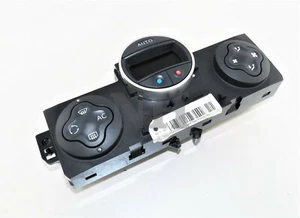 8200296683 Renault Clio MK3 Genuine Heating AC Climate Control Panel Switch - Picture 1 of 3