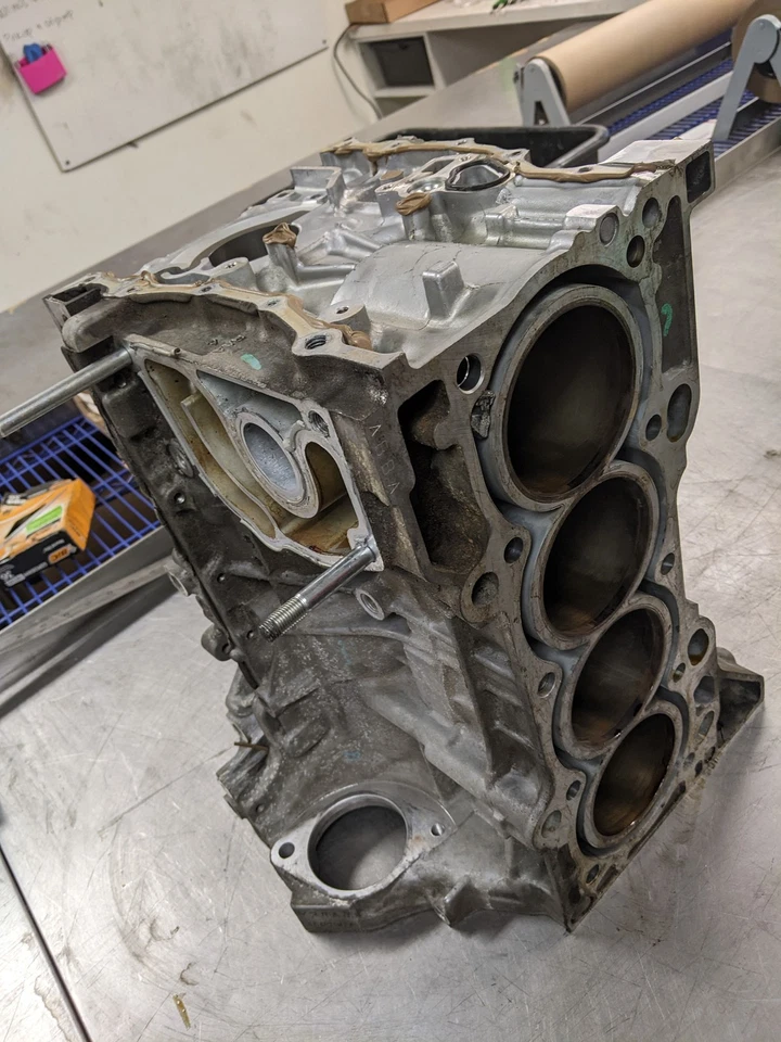 Bloque de cilindros de motor para 03-11 Honda Element 2.4 11000RAA811 Foto 1 de 4