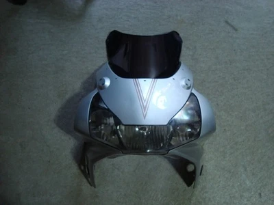 Carenado superior delantero con faro y parabrisas Honda CBR954RR 2002 2003 Foto 1 de 4