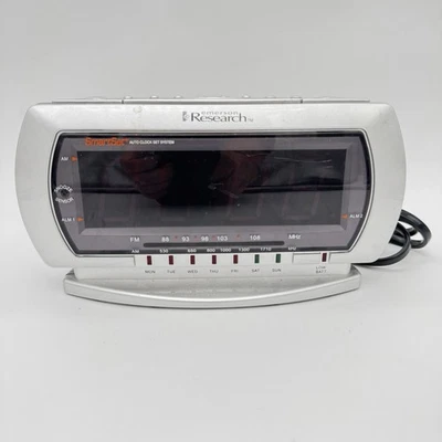 Emerson Research Smart Set Jumbo Display Dual Alarm Clock AM/FM Radio CKS2235S - Image 1 of 4