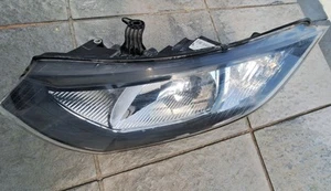 Honda civic MK9 Left Passenger Headlight - Picture 1 of 6