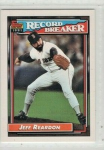 1992 Topps Boston Red Sox Baseball Card #3 Jeff Reardon RB