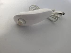 Original Nintendo Wii Nunchuck Controller Original Zubehör Hersteller Offiziell Weiß Nunchucks Fernbedienungen - Bild 1 von 3
