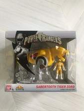 Mighty Morphin Power Rangers Legacy Collection Yellow Sabretooth Tiger Zord