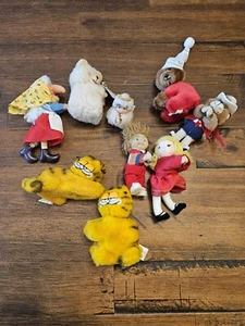 Vintage 1980s Pencil Hugger Grabber Clip On Garfield Sleepy Bear Etc Set of 9 - Picture 1 of 6