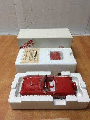 Danbury Mint 1956 FORD THUNDERBIRD CONVERTIBLE  1:24 SCALE Diecast for parts - Image 1 of 4