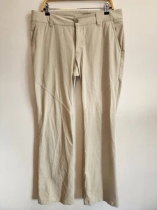 Columbia Women’s 14L Omni-Shield Beige Khaki Outdoor Pants Lightweight Active - Picture 1 of 8