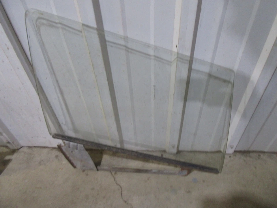 1965 1966 Chevrolet Belair Biscayne 4 door sedan clear door glass window PF - Image 1 of 1