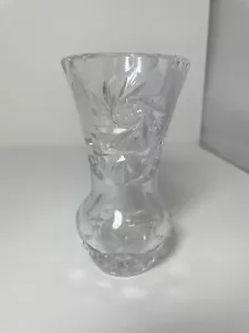 Vintage Star and Pinwheel Small Crystal Vase Beautiful Vintage - Picture 1 of 4
