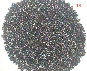 100gm☛ 2 - 3mm x 2mm IRIDESCENT PURPLE/GREEN PEACOCK GLASS BUGLE HEX SEED BEADS - Picture 1 of 2