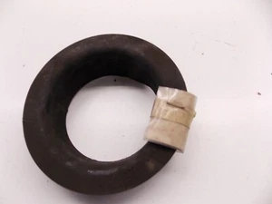 Gummiauflage Gummiteller für Fahrzeugfeder Mercedes W110 W113 1103250385 NEU NOS - Picture 1 of 1