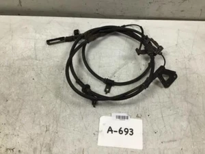 2010 KIA SEDONA EMERGENCY PARKING HAND BRAKE REAR RIGHT PASSENGER SIDE CABLE - Picture 1 of 12