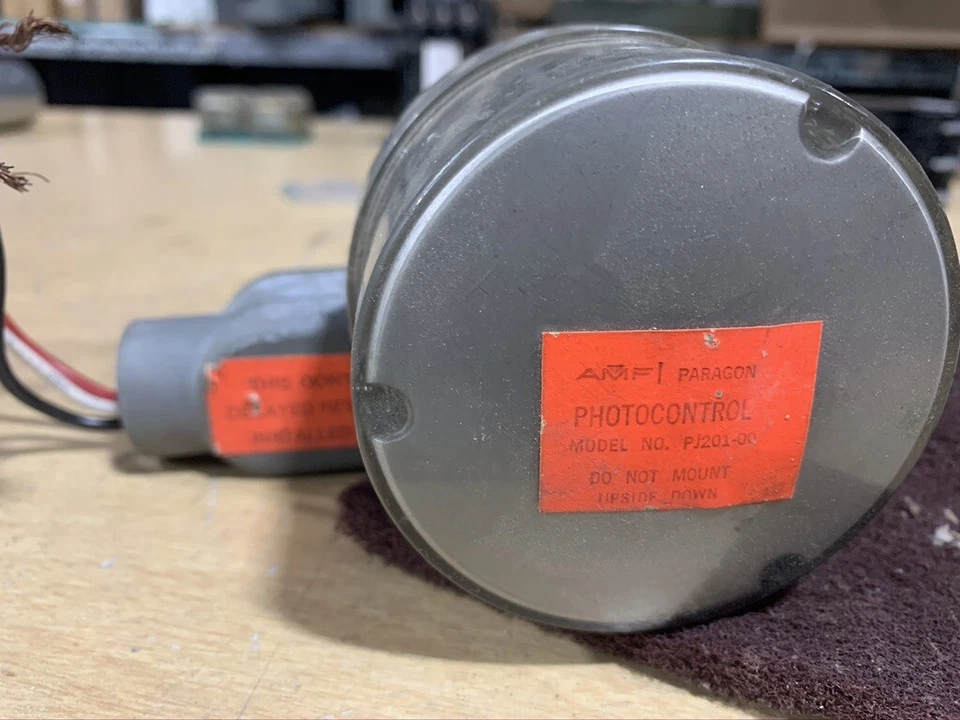 CONTROL DE TIEMPO FOTOCONTROL AMF PARAGON PJ201-00 B166 Foto 1 de 1