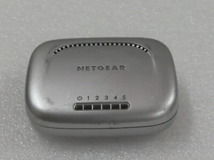 Netgear FS605 v2 Wired 5-Port Ethernet Network Switch Silver - Afbeelding 1 van 3