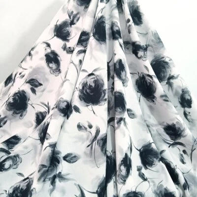 Vestido de tela viscosa rosa negra pintura 1 yarda X 1,4 metros material rayón Foto 1 de 4