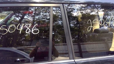 Vidrio de ventilación de puerta trasera izquierda del conductor para 03-09 LEXUS GX470 389733 Foto 1 de 4