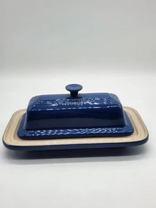 Le Creuset Signature Enamel Stoneware Ceramic Butter Dish Blue 17-25 7.5" x 4.25 - Picture 1 of 13