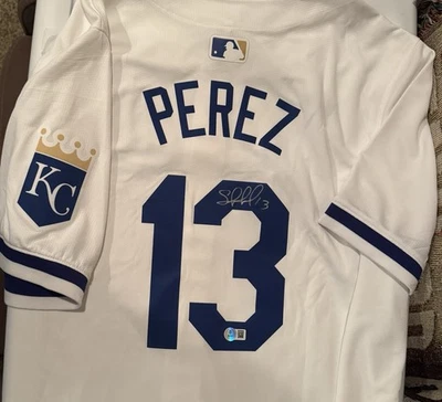 Salvador Perez Autographed Jersey - Beckett Authenticated - Kansas City Royals - Image 1 of 3