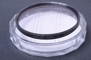 ✅ PALLAS SKYLIGHT 1A 77MM FILTER GENUINE LENS OR CAMERA SCREW W/ KEEPER 31-1 - Picture 1 of 2