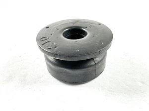 Cojín de goma de montaje inferior para radiador Honda Odyssey 2018-2021 (74172-TA0) - Imagen 1 de 2