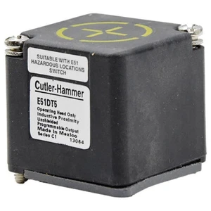 E51DT5 Eaton/Cutler Hammer Top Sensing Inductive Proximity Sensor Head  -SA - Picture 1 of 2