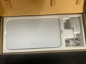 Sky Wireless WiFi Broadband Network Booster Extender Genuine Sky Product SE210A - Picture 1 of 1