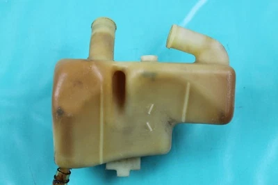 Honda VF1000 F 1984 Interceptor VF 1000 tanque de expansión de refrigerante Foto 1 de 4