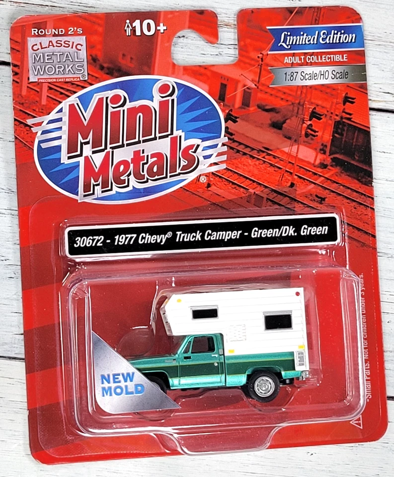 Mini Metals 30672 Limited Edition 1977 Chevy Truck Camper, Green - Image 1 of 1